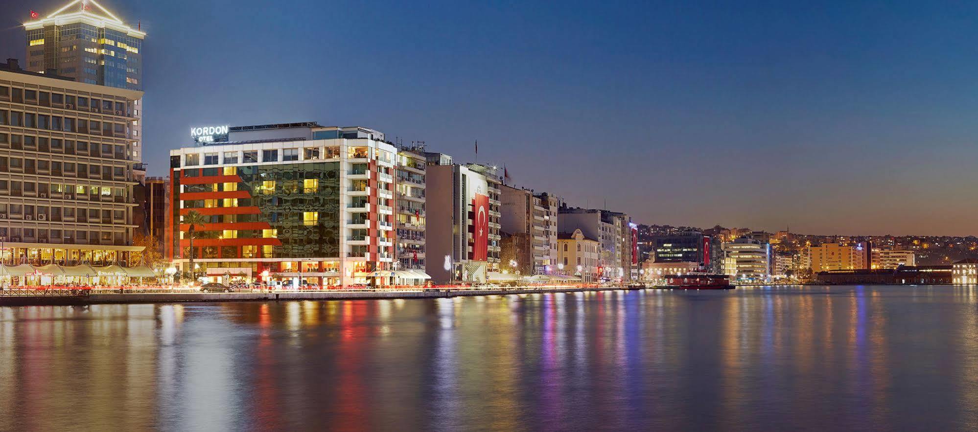 Kordon Hotel Pasaport İzmir Buitenkant foto
